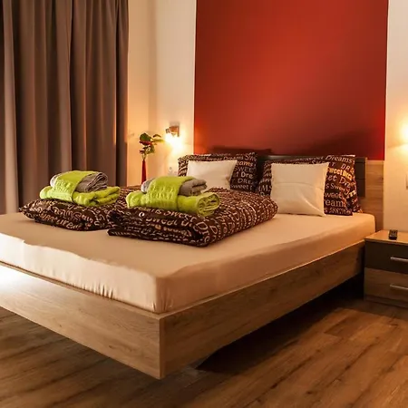 Lorenzo In4 Saalbachblick By Interhome Saalbach-Hinterglemm