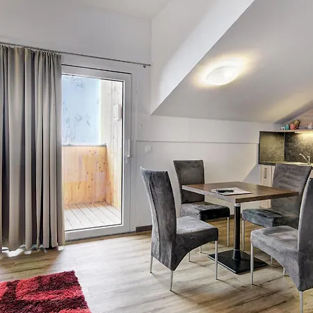 Lorenzo In4 Saalbachblick By Interhome Saalbach-Hinterglemm